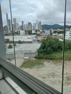 Condomínio Boulevard - Apenas 1,5km da praia!